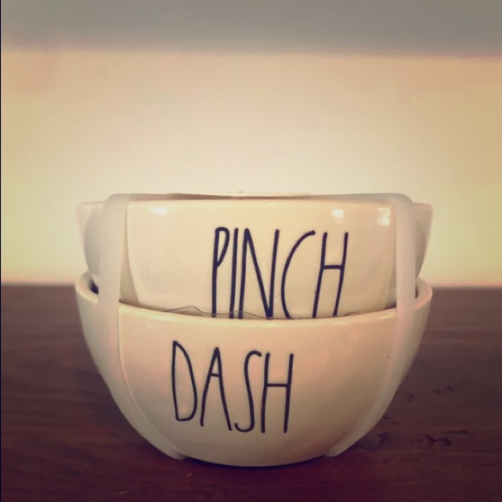 Rae Dunn Pinch & Dash mini bowls